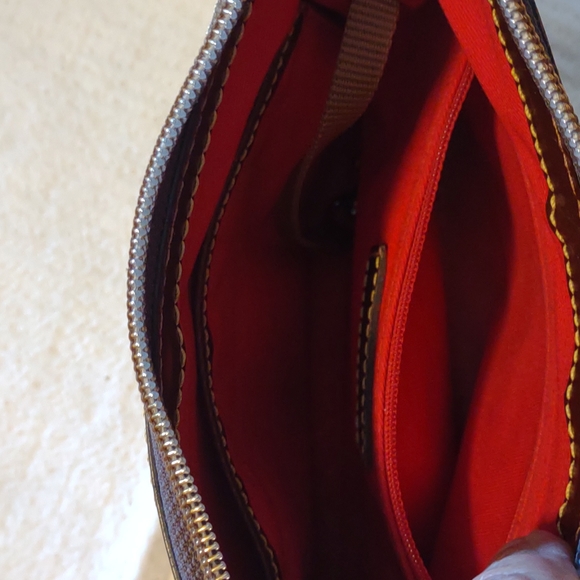 Bags - Picture 9 of 11